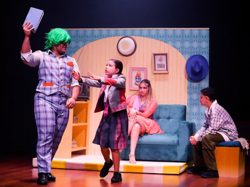 Matilda Jr. dirección artística 2025 — escena